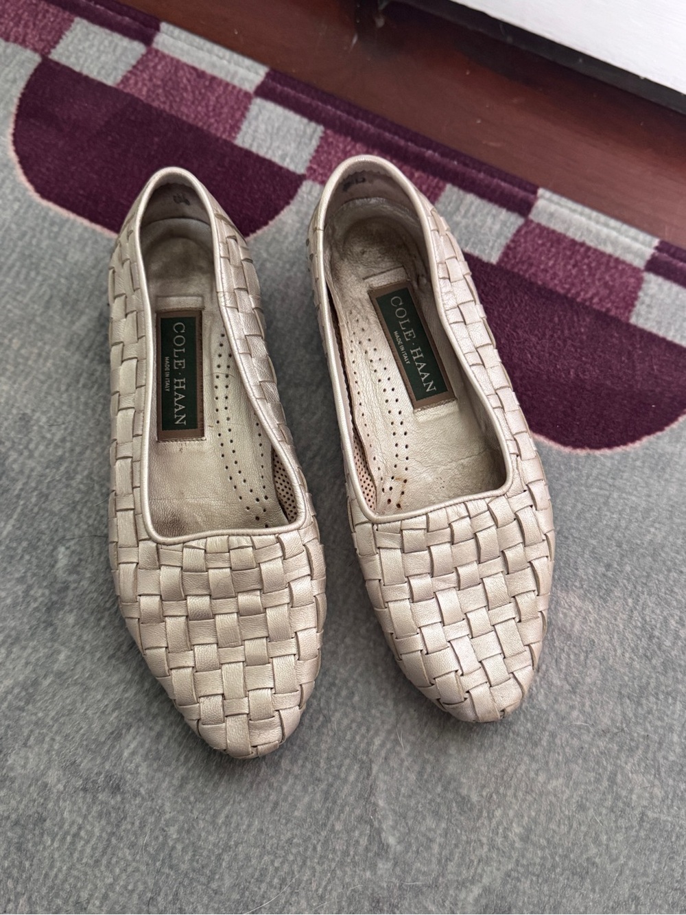 Vintage 80s Cole Haan Italy Basketweave Leather Flat Pearl Gold Size 6 AA